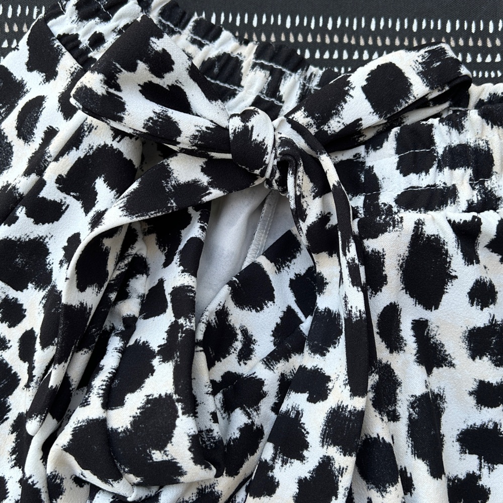 Pallazo pant
Confortable stretch fabric